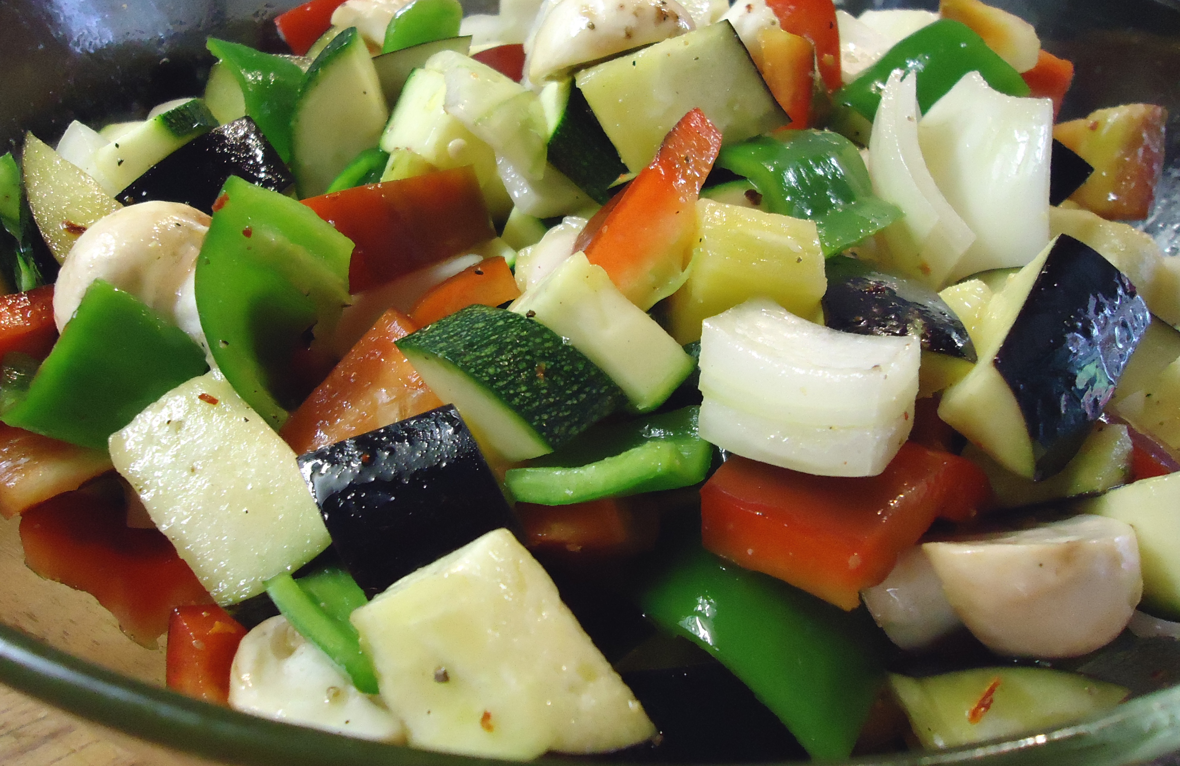 Divertido y colorido Salteado de verduras - CocinaChic